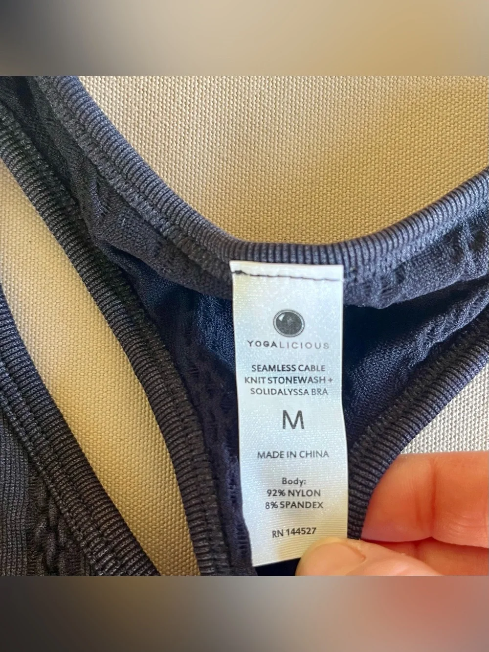 Yogalicious NWT Seamless Cable Knit Stonewash + Solid Alyssa Bra Black | Size M